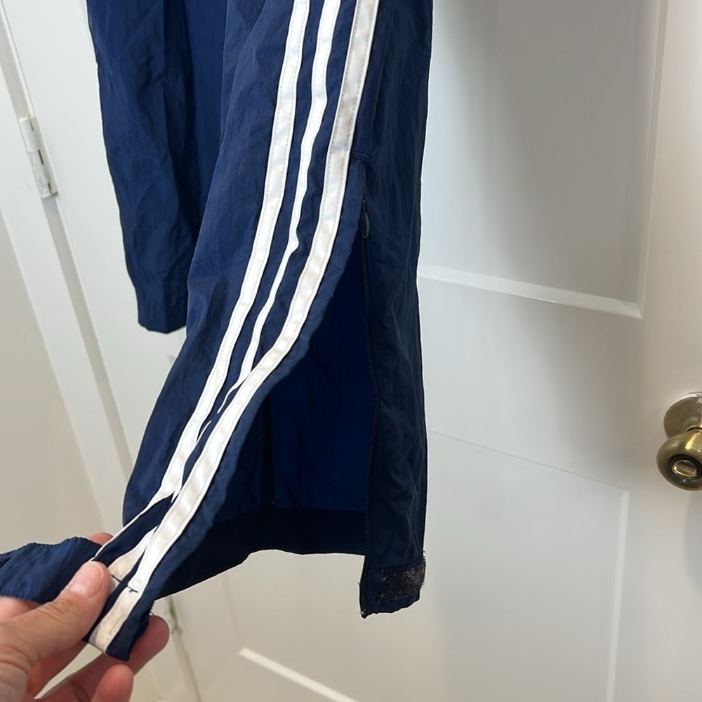 Adidas men’s Y2K Blue Jogger track pants with White Stripes size large. - Picture 6 of 12